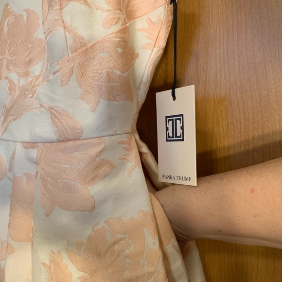 Ivanka Trump floral midi dress, size 2 - Picture 4 of 6